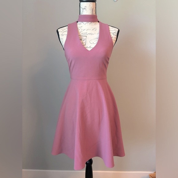 LIKELY Women's Dusty Lavender Andora Choker-neck Fit & Flare Dress, size 0. - Picture 1 of 5